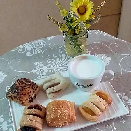 Corte Cantalupi Oda ve Kahvaltı